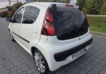 Peugeot 107 Hatchback 5d Facelifting 2012 1.0 VTI 68KM 2012 Peugeot 107 Peugeot 107 Benzyna 68KM, zdjęcie 2