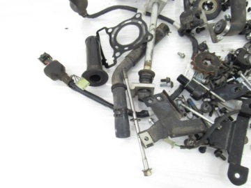 Болты + шайбы + крышки и т.д. Yamaha YZF 125 R, 08r