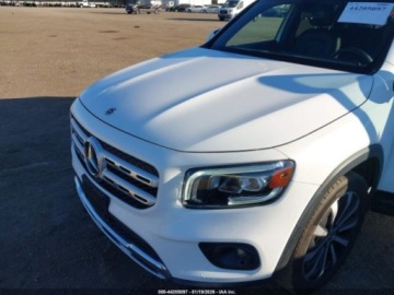 Mercedes GLB 2020 Mercedes-Benz GLB 2020 Mercedes-Benz GLB GLB 250 SUV 2.0 Benzyna 221KM, zdjęcie 2