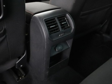 Volkswagen Golf Sportsvan Sportsvan 1.2 TSI BlueMotion Technology 110KM 2017 Volkswagen Golf Sportsvan automat navi PDC grzane, zdjęcie 37