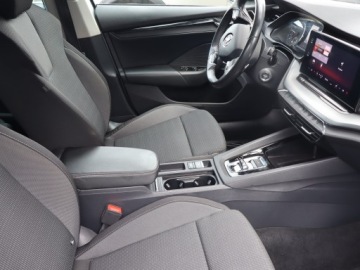 Skoda Octavia IV Kombi 2.0 TDI 115KM 2022 Skoda Octavia 2.0 TDI, Salon Polska, zdjęcie 8