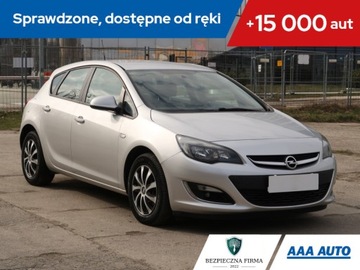 Opel Astra J GTC 1.7 CDTI ECOTEC 110KM 2013 Opel Astra 1.7 CDTI, Salon Polska, Klima