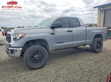 Toyota Tundra II 2020 Toyota Tundra Sr5 2020 5.7 Benzyna 381KM