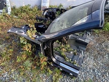 MERCEDES 231 SL PODÉLNA VÝZTUHA ČTVRTKA STĚNA PŘEDNÍ SKLO (OKNO)