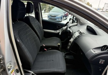 Toyota Yaris 2006 Toyota Yaris 1,3 87KM Klimatyzacka Kola latozima 1.3 Benzyna 87KM, zdjęcie 18