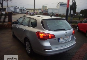 Opel Astra J Sports Tourer Facelifting 1.6 CDTI ecoFLEX 110KM 2015 Opel Astra Opel Astra J ASTRA 1.6 Diesel 110KM, zdjęcie 8