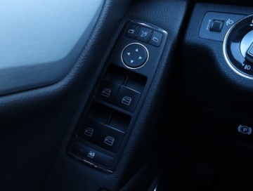 Mercedes Klasa C W204 2009 Mercedes C C 180, Automat, Skóra, Klima, zdjęcie 14