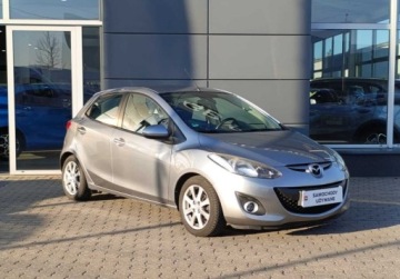 Mazda 2 II Hatchback 3d Facelifting 1.3 MZR 75KM 2011 Mazda 2 1.3 75KM PB FVmarza Serwis ASO GWARANCJA 1.3 Benzyna 74KM, zdjęcie 3