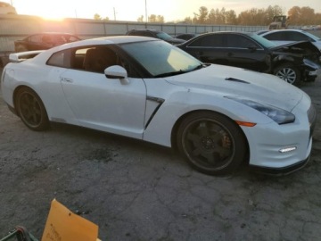 Nissan GT-R 2012 Nissan GT-R Base 2012 3.8l 3.8 Benzyna 530KM, zdjęcie 4