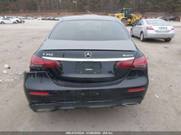 Mercedes Klasa E W214 2023 Mercedes-Benz Klasa E 350, 2023r., 4x4, 2.0L 2.0 Benzyna 255KM, zdjęcie 5