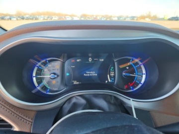 Chrysler Pacifica II 2021 Chrysler Pacifica Hybrid Limited 2021 3.6 Hybryda Plug-in 260KM, zdjęcie 9