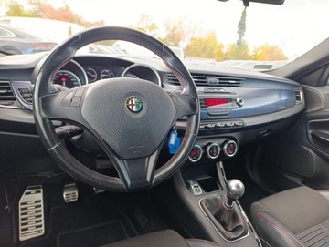 Alfa Romeo Giulietta Nuova II Hatchback 5d 1.4 TB 16v 120KM 2012 ALFA ROMEO GIULIETTA 1.4 TB 16v 120KM, Salon Polska, Manual,2 Właściciel, zdjęcie 3
