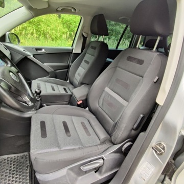 Volkswagen Tiguan I SUV 2.0 TDI CR DPF 140KM 2009 Volkswagen Tiguan 2.0 TDI 4x4 Xenon Android Hak Czujniki Parkowania 2.0, zdjęcie 21