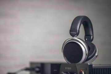 УДОБНЫЕ ПЛАНАРНЫЕ АУДИОФИЛЬНЫЕ ПРОВОДНЫЕ НАУШНИКИ HiFiMAN