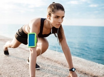 OPASKA NA RAMIĘ ARMBAND Z ODBLASKIEM MIEJSCE NA KLUCZ NA TELEFON SMARTFON