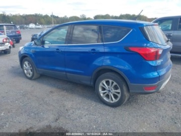 Ford Escape III 2019 Ford Escape 2019 Ford Escape SE FWD 1.5 Benzyna 180KM, zdjęcie 1