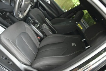 Chrysler Pacifica II 3.6 V6 291KM 2019 Chrysler Pacifica 3.6 V6 291KM 2019r. Touring, zdjęcie 22