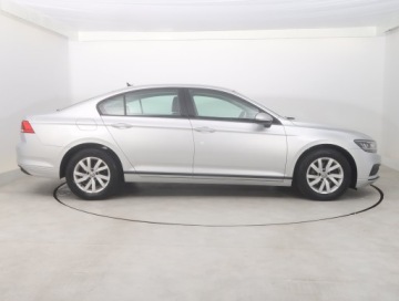 Volkswagen Passat B8 Limousine Facelifting 1.5 TSI EVO 150KM 2020 VW Passat 1.5 TSI, Salon Polska, Klima, zdjęcie 5