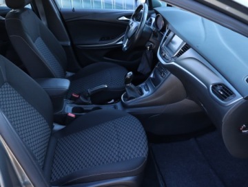 Opel Astra K Hatchback 5d 1.4 Turbo 150KM 2018 Opel Astra 1.4 T, Salon Polska, Klima, zdjęcie 8