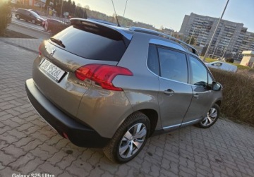 Peugeot 2008 I SUV Facelifting 1.2 PureTech 110KM 2016 Peugeot 2008 Automat 110KM Allure Bezwypadkowy Parktronic, zdjęcie 29