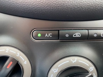 Hyundai i10 I Hatchback Facelifting 1.1 SOHC 69KM 2012 Hyundai i10 KLIMATYZACJA RADIOODTWARZACZ ALUFELGI SERWISOWANY GWARANCJA 1.1, zdjęcie 11