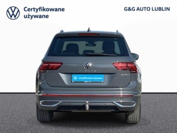 Volkswagen Tiguan II SUV Plug-in 1.4 TSI e-HYBRID 245KM 2022 Volkswagen Tiguan Tiguan 1.4 TSI Plug In DSG Highline LED Matrix Hak AsoFV, zdjęcie 3