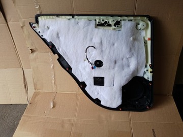 ОБИВКА ДВЕРИ БОКОВОЙ ЗАДНЕЙ ПРАВОЙ MERCEDES GLE W166