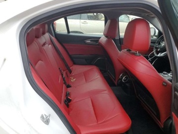 Alfa Romeo Giulia II Sedan Facelifting 2.0 Turbo 280KM 2021 Alfa Romeo Giulia Ti 2021 2.0l 2.0 Benzyna 280KM, zdjęcie 10