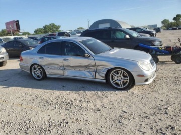 Mercedes Klasa E W211 2005 Mercedes-Benz Klasa E 55 AMG 2005 5.5l 5.5 Benzyna 469KM, zdjęcie 4