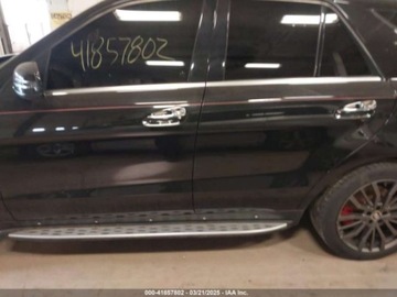 Mercedes Klasa M W166 2014 Mercedes-Benz ML 63 AMG 4Matic 2014 5.5l 5.5 Benzyna 518KM, zdjęcie 2