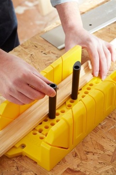 STANLEY 1-20-600 УГЛОВАЯ РЕЗКА + Кольцевая пила 350 мм