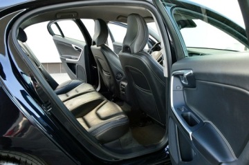 Volvo S60 II Sedan 2.0 D3 163KM 2011 Volvo S60 R-Desing 2,0D 163Km Ledy City Skóra, zdjęcie 21