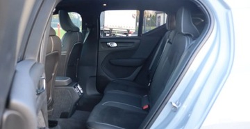 Volvo XC40 Crossover Facelifting 2.0 B4 197KM 2024 Volvo XC 40 B4 197KM PLUS DARK Salon PL I Wlasciciel Serwis ASO Gwarancj, zdjęcie 17