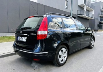 Hyundai i30 I CW 1.4 DIHC CVVT 109KM 2009 Hyundai i30 klima Isofix Relingi Warszawa 1.4 Benzyna 109KM, zdjęcie 2