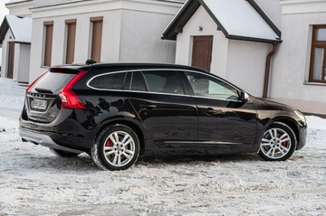Volvo V60 I Kombi 2.0 D3 163KM 2012 Volvo V60 R-Design 2.0d D4 163KM 5cylinów Manual, zdjęcie 16