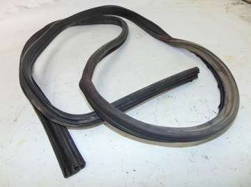 VW GOLF II MK2 5D 91r ПРОКЛАДКА ДВЕРИ ЗАДНЯЯ ПРАВАЯ