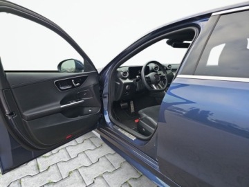 Mercedes Klasa C W206 Limuzyna 1.5 200 204KM 2024 Mercedes-Benz Klasa C C 200 4MATIC AMG DIGITAL LIGHT Panorama Kamera 3, zdjęcie 9