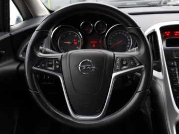 Opel Astra J GTC 1.7 CDTI ECOTEC 110KM 2013 Opel Astra 1.7 CDTI, Klima, Klimatronic, Tempomat, zdjęcie 15