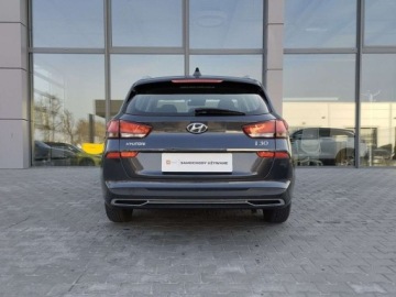 Hyundai i30 III Wagon Facelifting 1.0 T-GDI 120KM 2022 Hyundai i30 1.0 T-GDI MODERN , Salon PL, FV 23 Benzyna 120KM, zdjęcie 4