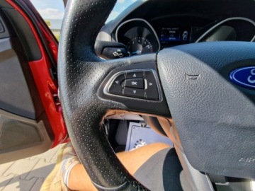 Ford Focus III Hatchback 5d facelifting 1.0 EcoBoost 125KM 2017 Ford Focus 1.0 EcoBoost 125Ps ST-Line Navi Kamera Piekny Gwarancja 125KM, zdjęcie 37