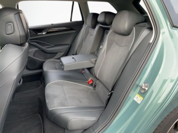 Volkswagen Passat B8 Variant Facelifting 2.0 TDI SCR 150KM 2025 Volkswagen Passat Variant 2.0TDI 150KM Elegance DSG SerwisASO Acc Matrix N, zdjęcie 10