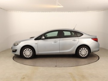 Opel Astra J Sedan 1.6 Twinport ECOTEC 115KM 2016 Opel Astra 1.6 16V, Salon Polska, Serwis ASO, zdjęcie 2