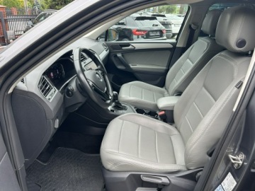 Volkswagen Tiguan II SUV 1.5 TSI EVO 150KM 2019 Volkswagen Tiguan 1.5 TSi DSG R-Line, zdjęcie 16