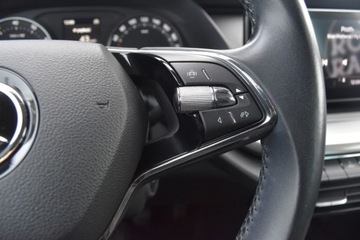 Skoda Octavia IV Liftback 1.5 TSI EVO 150KM 2021 Skoda Octavia SalonPL 1.5TSI 150KM Ambition Czujniki KESSY Kamera SmartLI, zdjęcie 14