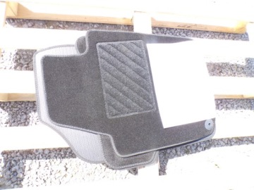 Volkswagen Polo V Velurové Koberce Komplet 6R1061404A 2010-2016 Originál