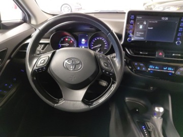 Toyota C-HR I Crossover Facelifting 1.8 Hybrid 122KM 2023 Toyota C-HR 1.8 Hybrid GPF Comfort TOYOTA C-HR 1.8, zdjęcie 11