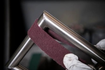 ТКАНЬ НЕТКАНАЯ АБРАЗИВНАЯ NRO400 115мм FINE P240 РУЛОН 10М