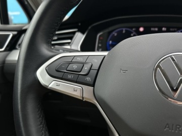 Volkswagen Passat B8 Variant Facelifting 2.0 TDI SCR 150KM 2023 Volkswagen Passat |Podgrzewana Kierownica| Masaż|, zdjęcie 24