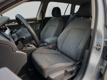 Volkswagen Golf VIII Variant 1.5 TSI 130KM 2022 Volkswagen Golf 1.5TSI 130KM Life SalonPL SerwisASO Acc Led Virtual KessyG, zdjęcie 8