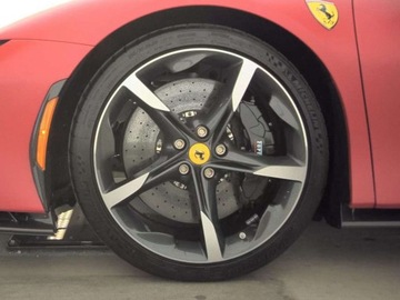 Ferrari 2022 Ferrari SF90 Stradale 2022 4.0 Benzyna 986KM, zdjęcie 11